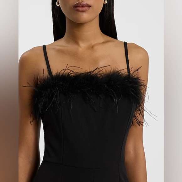 🆕 Express Black Jumpsuit with Feather Detail size XS - Picture 2 of 4